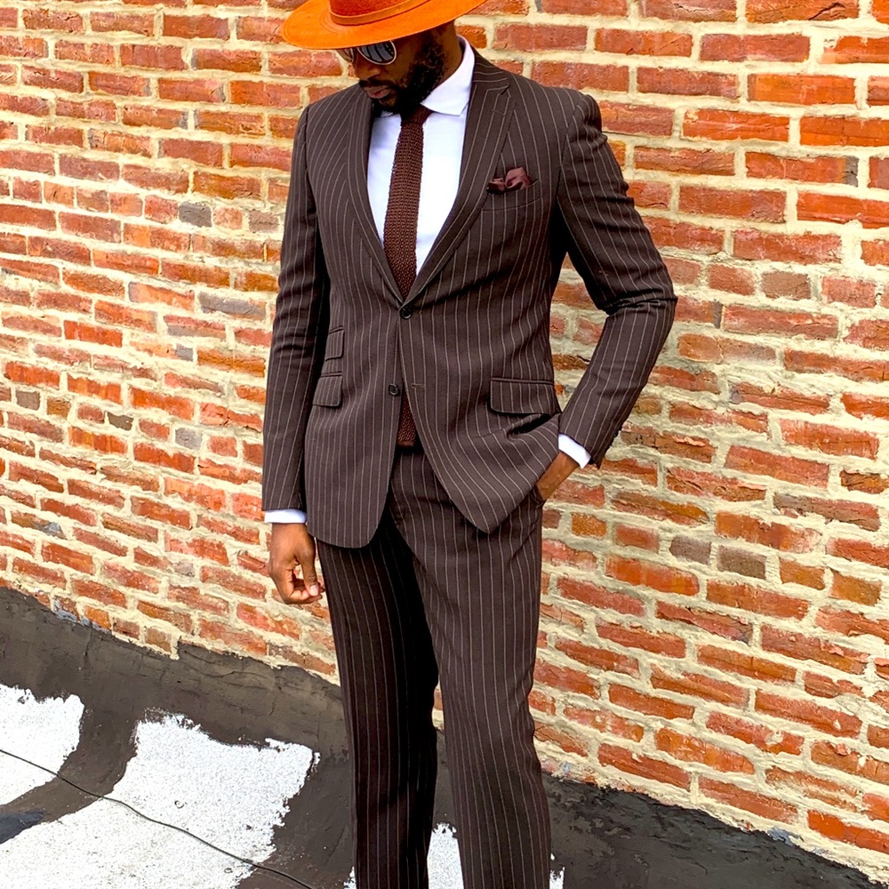 HICKEY FREEMAN Brown Pinstripe Suit Notch Lapel